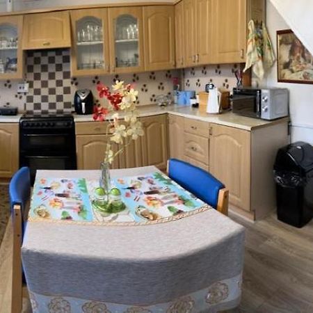 Nkdr Lodge Marston Green Экстерьер фото